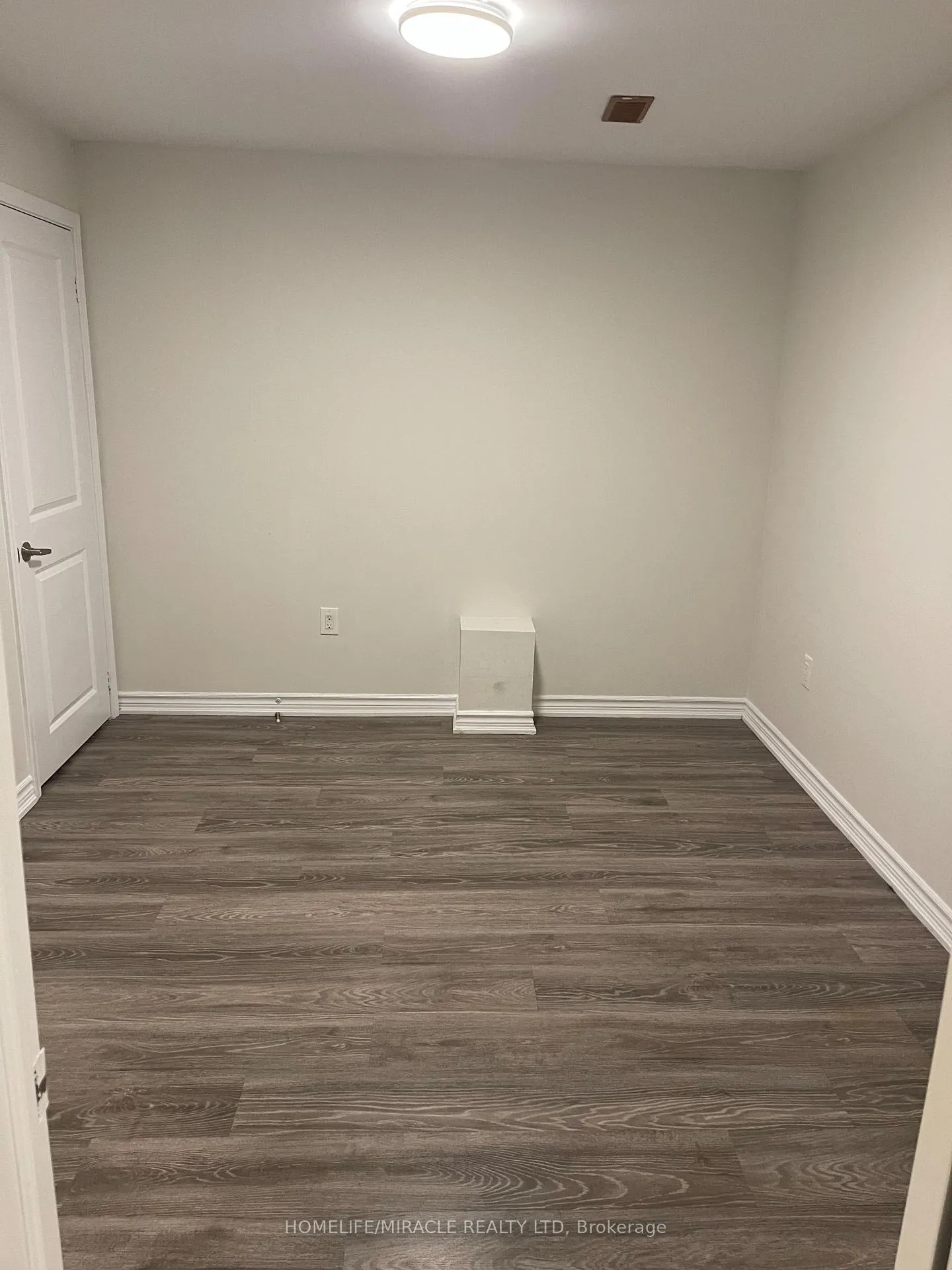 Photo 2 of Unit Basement, 1487 Chretien Street E, Milton, Ford — HOMEH
