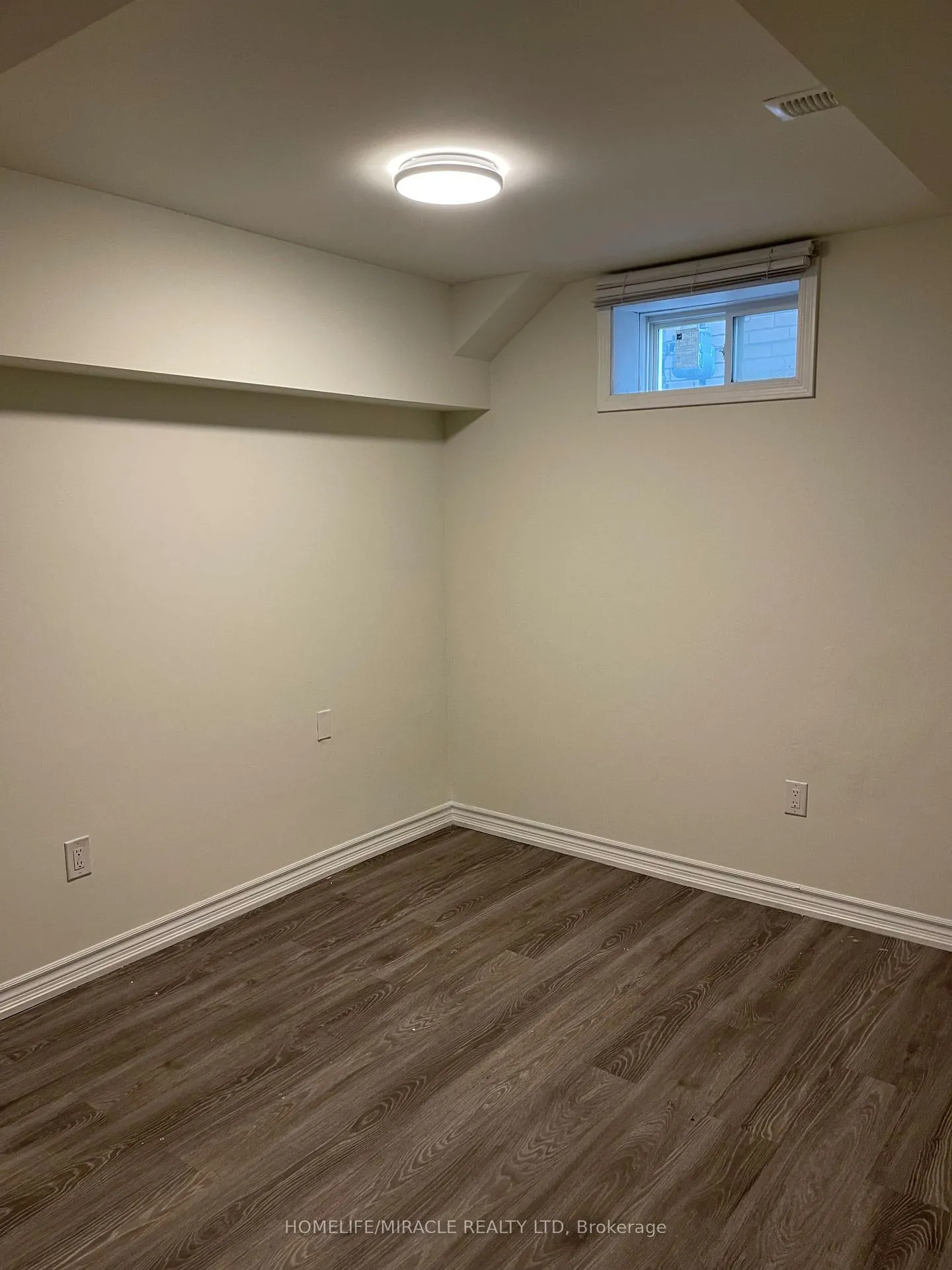 Photo 11 of Unit Basement, 1487 Chretien Street E, Milton, Ford — HOMEH