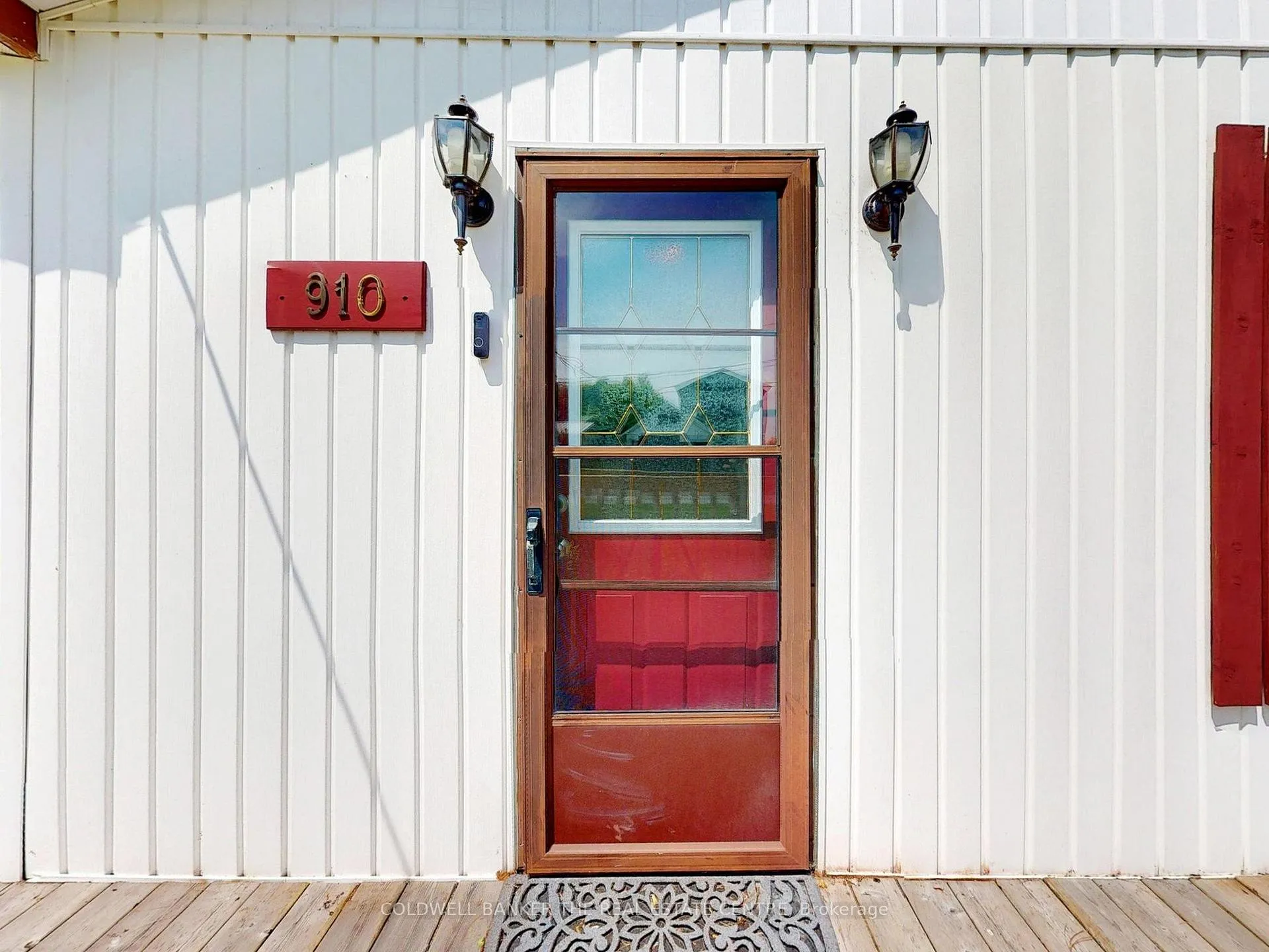 Photo 7 of 910 Barry Avenue, Innisfil, Lefroy — HOMEH
