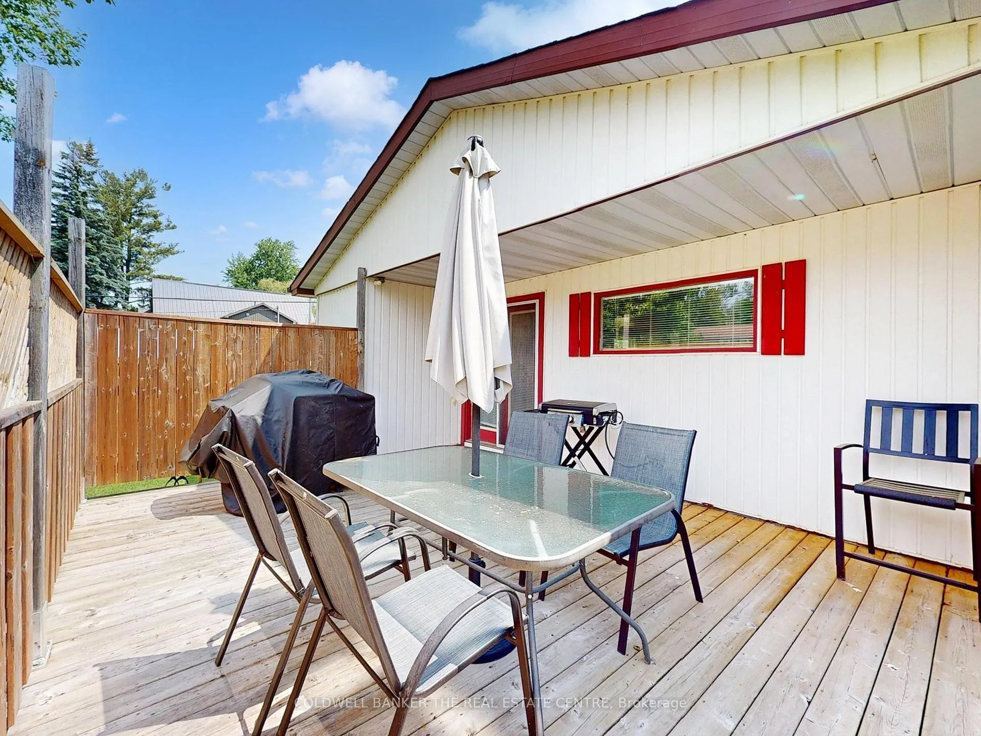 Photo 34 of 910 Barry Avenue, Innisfil, Lefroy — HOMEH