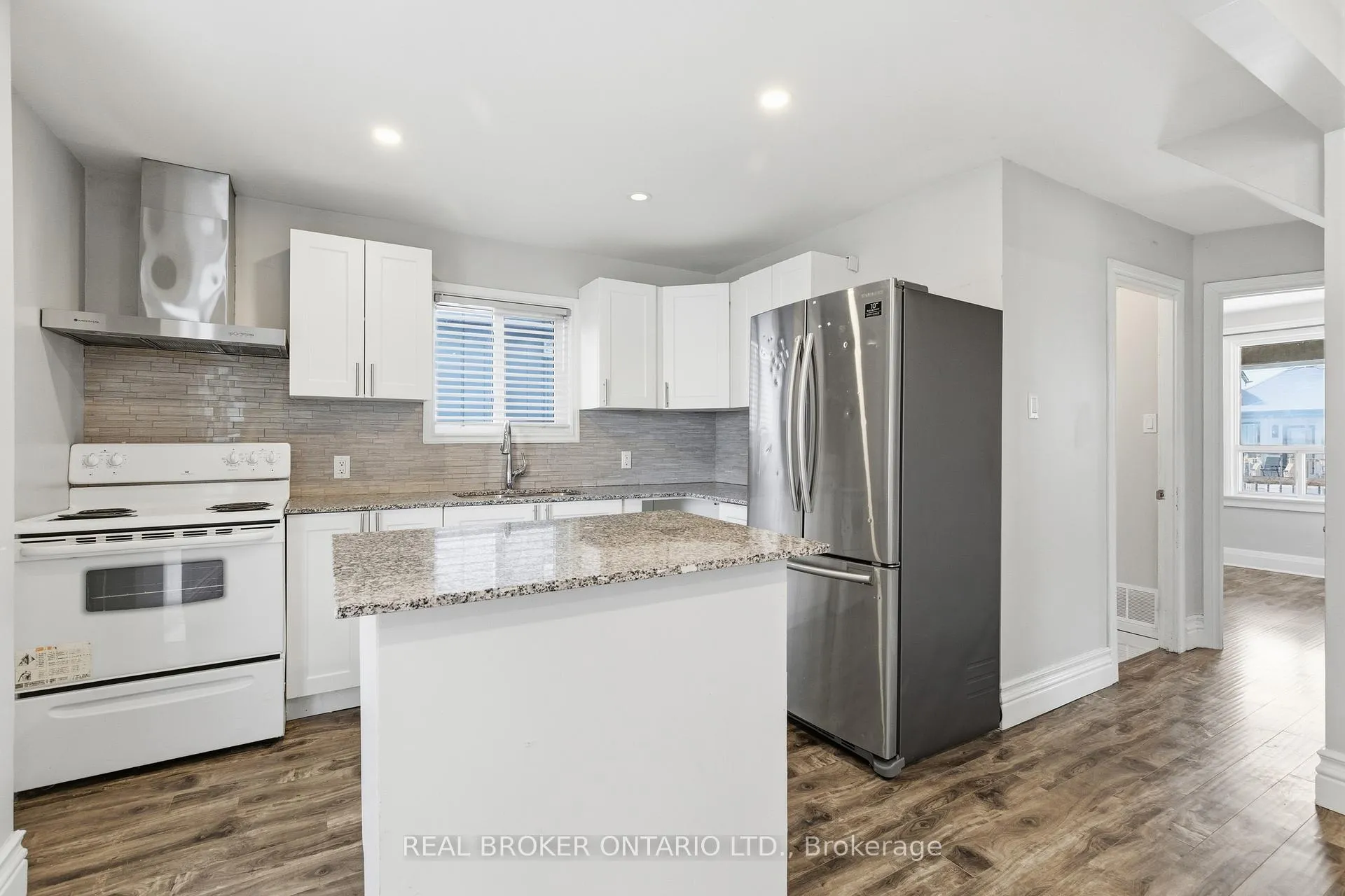 Photo 13 of 26 Bayfield Avenue, Hamilton, Industrial Sector — HOMEH