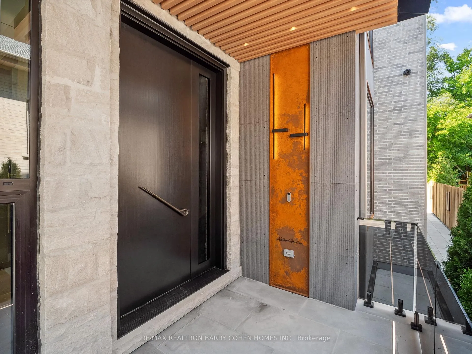 Photo 5 of 60 Alexandra Wood, Toronto, Bedford Park-Nortown — HOMEH