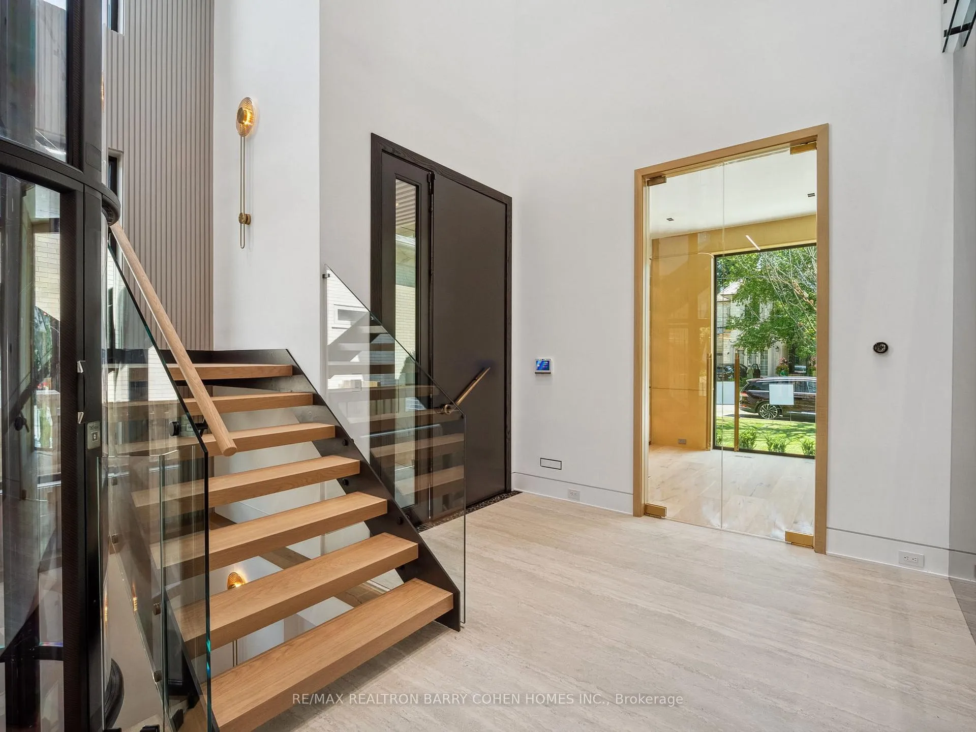 Photo 6 of 60 Alexandra Wood, Toronto, Bedford Park-Nortown — HOMEH