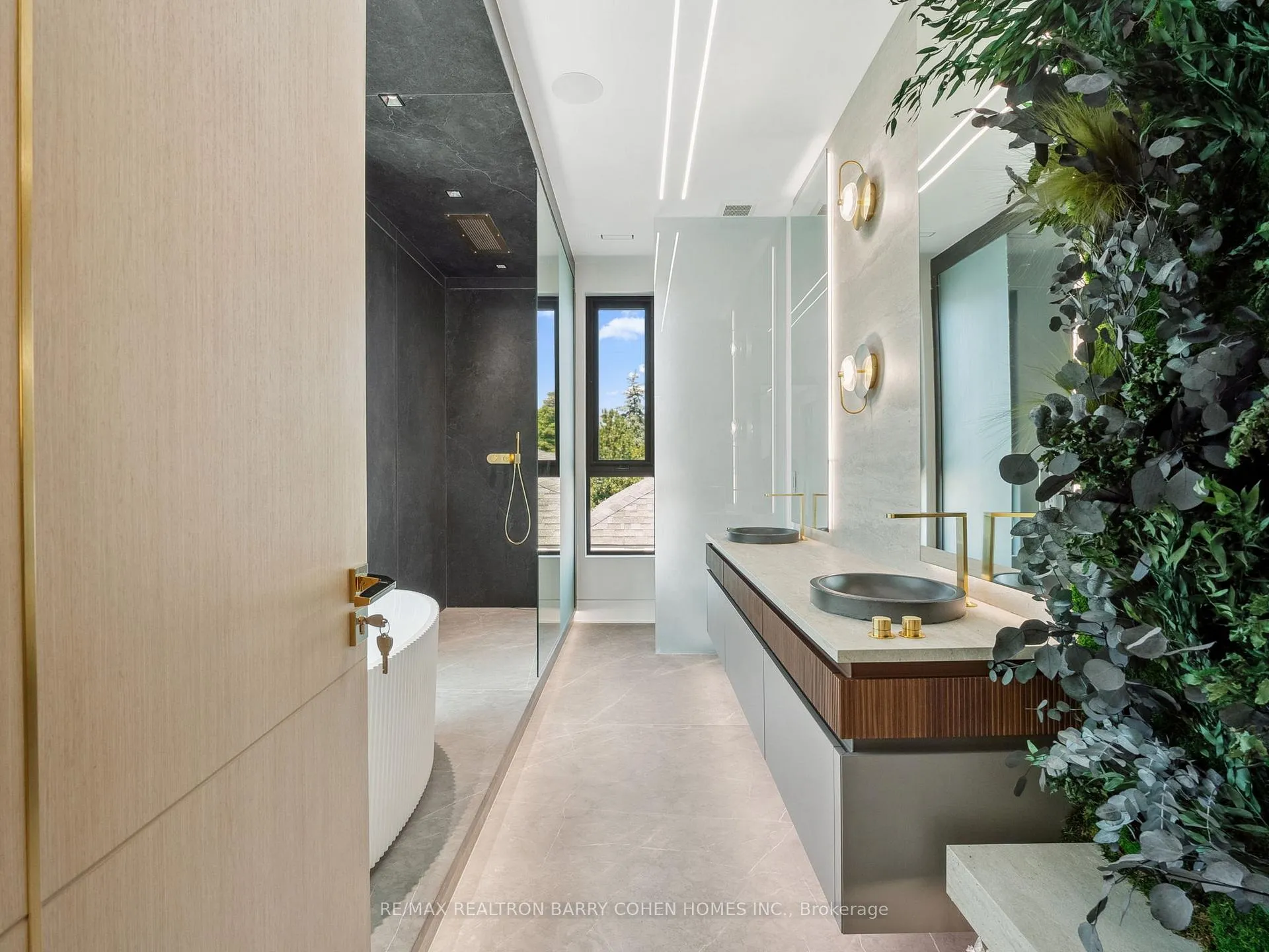 Photo 21 of 60 Alexandra Wood, Toronto, Bedford Park-Nortown — HOMEH