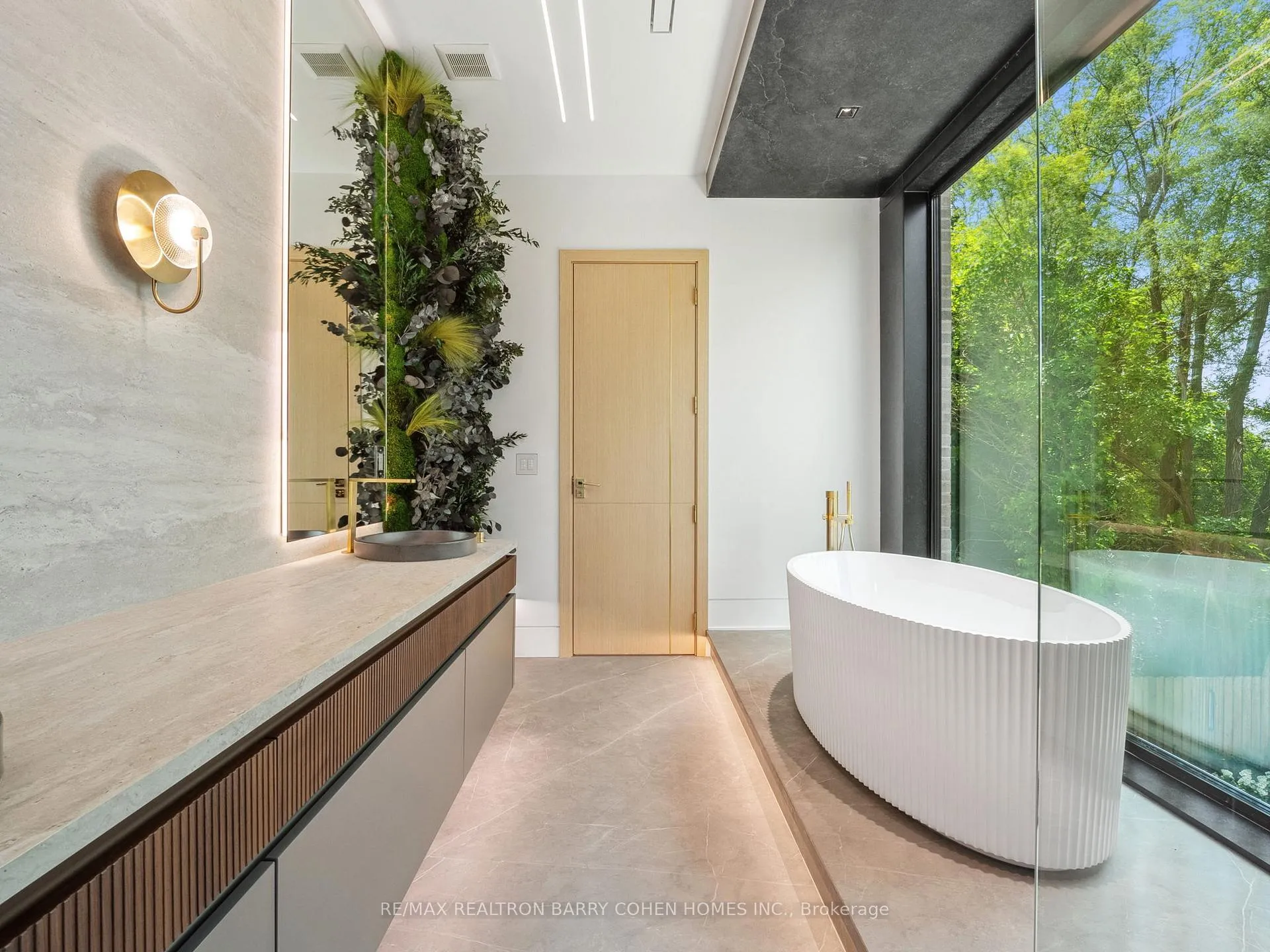 Photo 22 of 60 Alexandra Wood, Toronto, Bedford Park-Nortown — HOMEH
