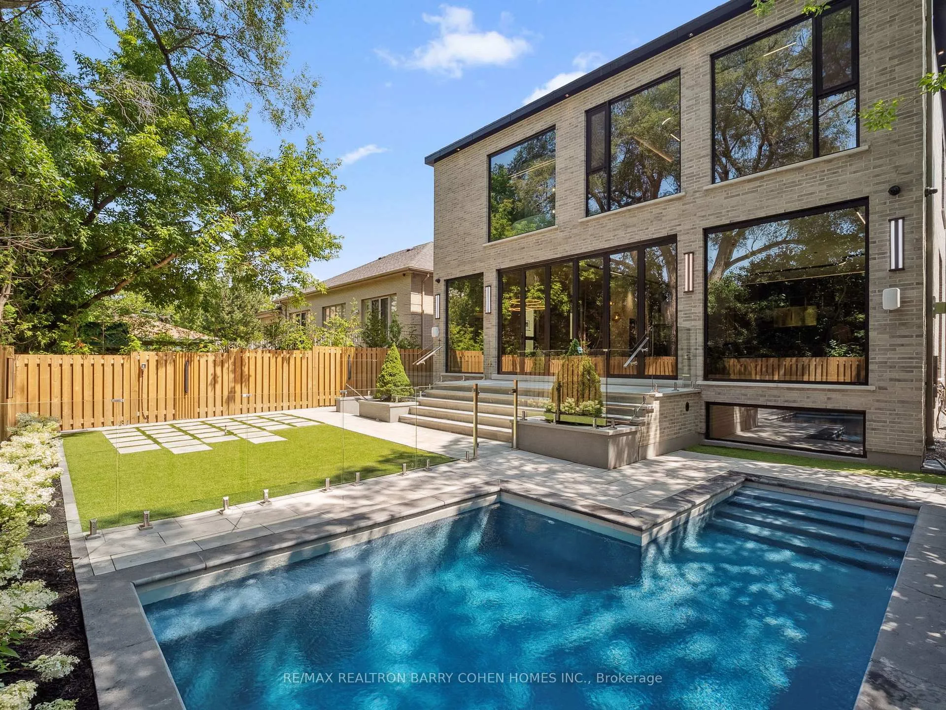 Photo 37 of 60 Alexandra Wood, Toronto, Bedford Park-Nortown — HOMEH