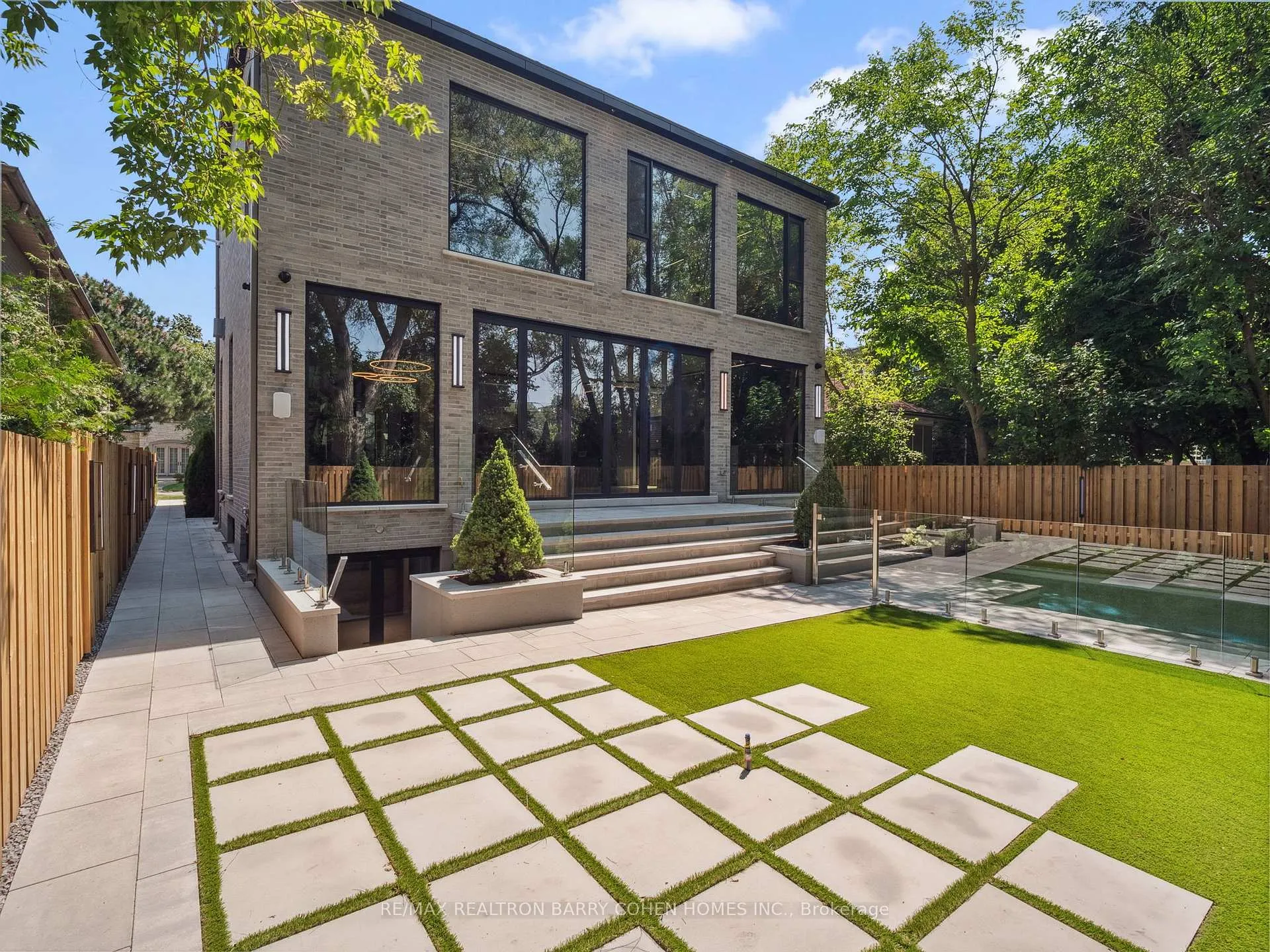 Photo 39 of 60 Alexandra Wood, Toronto, Bedford Park-Nortown — HOMEH