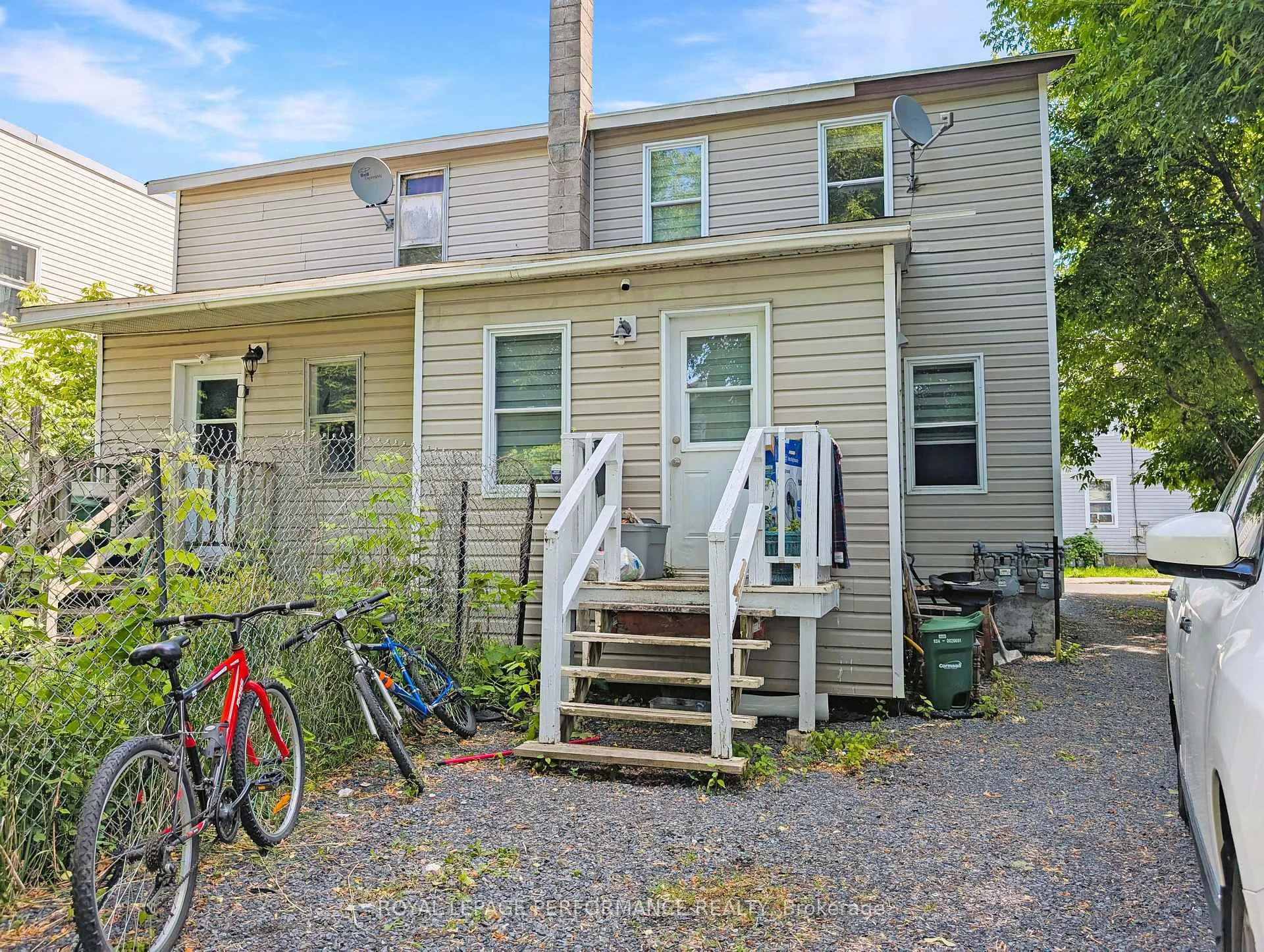 Photo 5 of 307-309 Prince Arthur Street, Cornwall — HOMEH