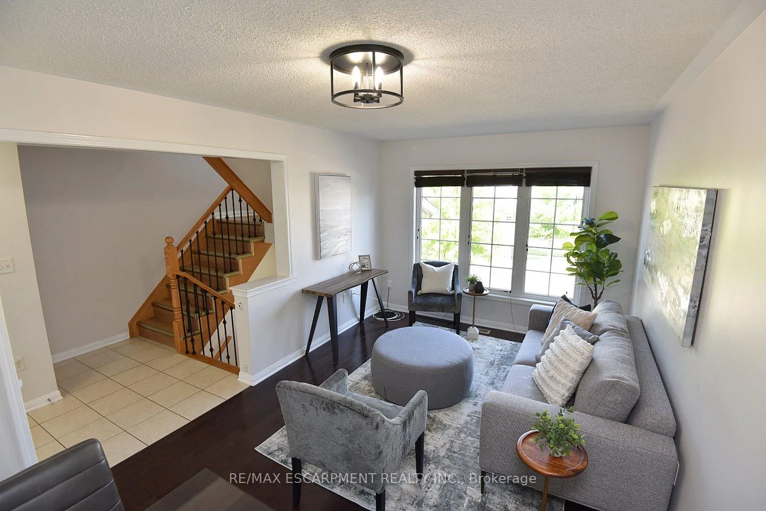 Photo 5 of 45 Ohara Lane, Hamilton, Meadowlands — HOMEH