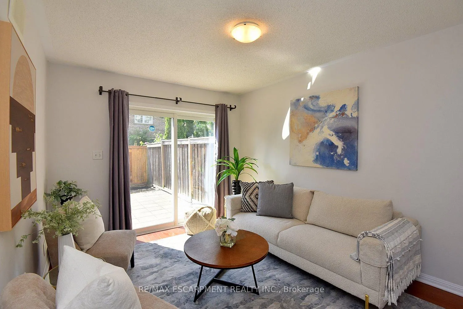 Photo 20 of 45 Ohara Lane, Hamilton, Meadowlands — HOMEH