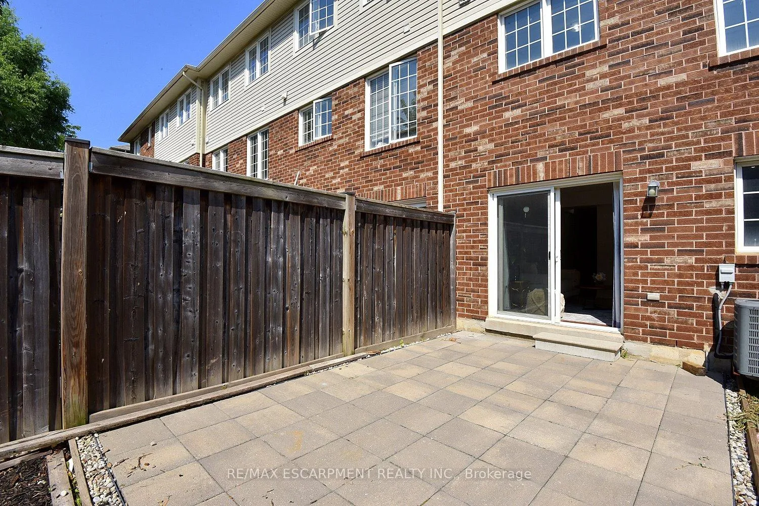 Photo 33 of 45 Ohara Lane, Hamilton, Meadowlands — HOMEH