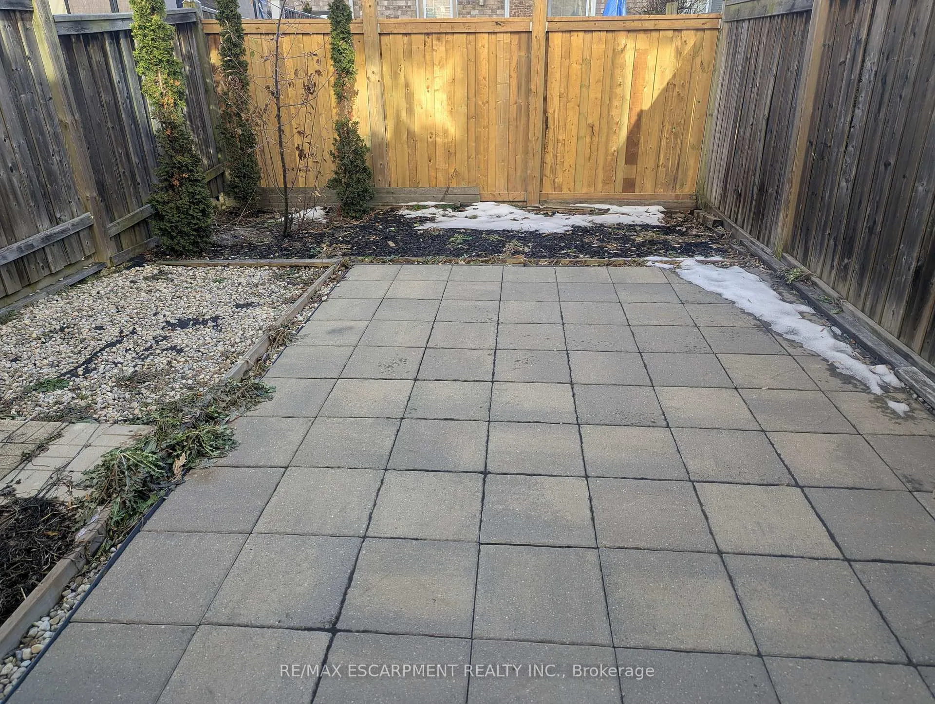 Photo 35 of 45 Ohara Lane, Hamilton, Meadowlands — HOMEH
