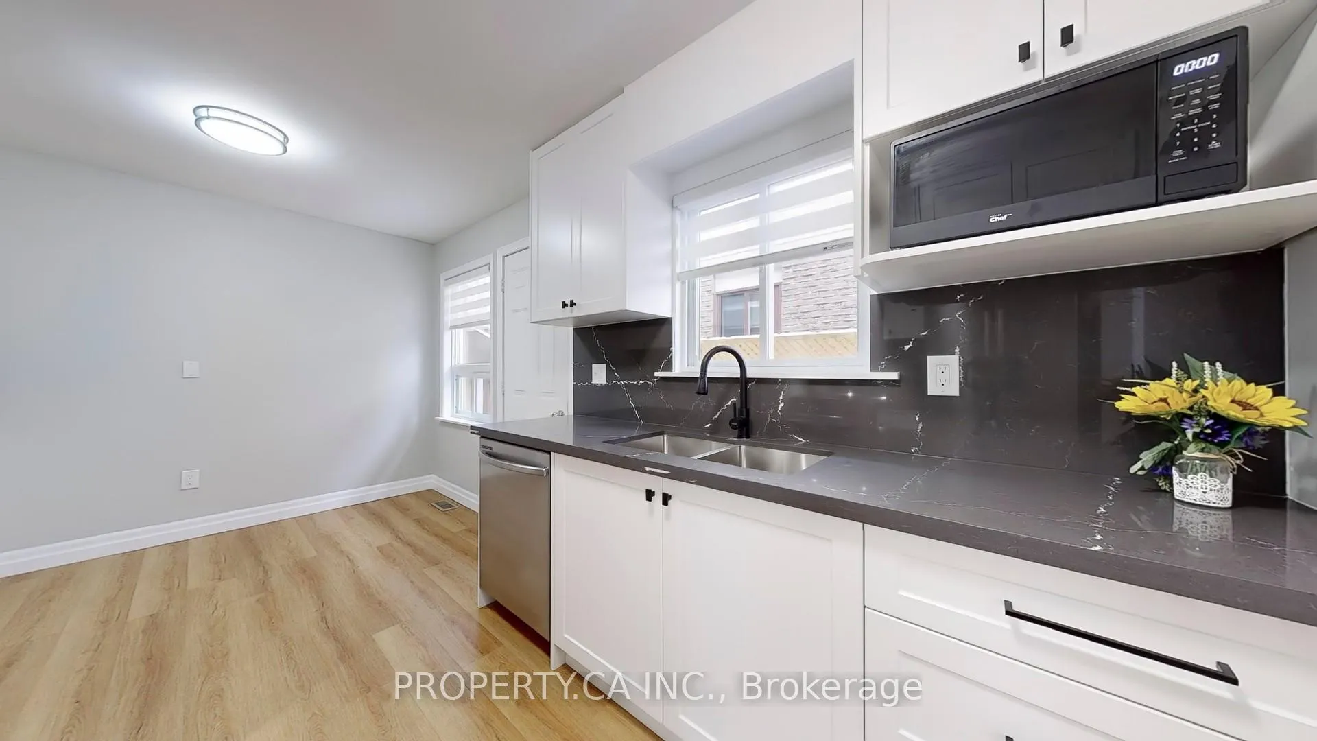 Photo 4 of 1556 Jaywin Circle, Pickering, Village East — HOMEH