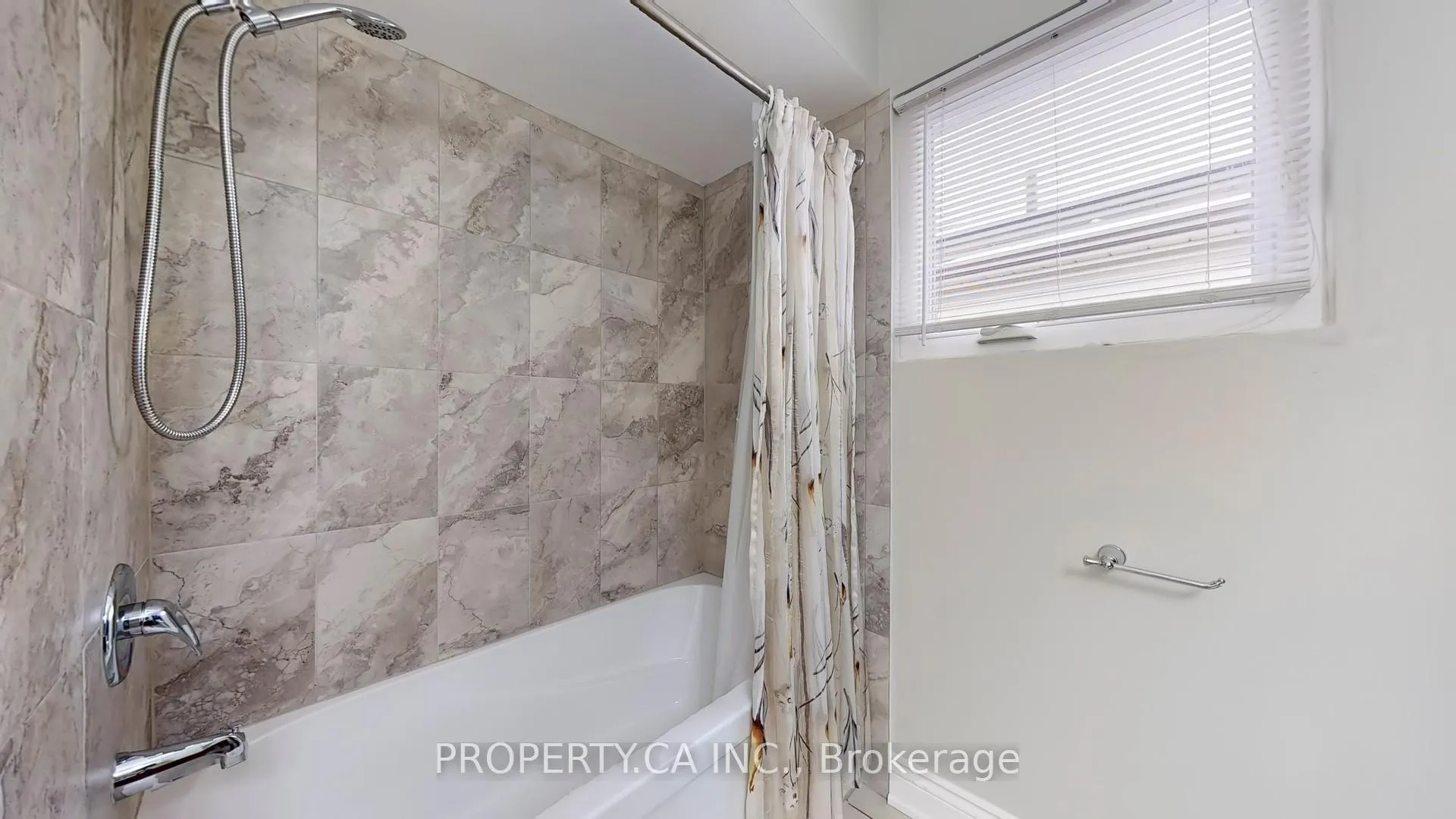 Photo 22 of 1556 Jaywin Circle, Pickering, Village East — HOMEH
