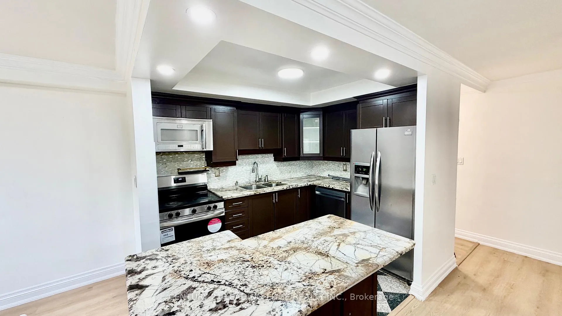 Photo 5 of Unit 509, 20 Edgecliff Golfway, Toronto, Flemingdon Park — HOMEH