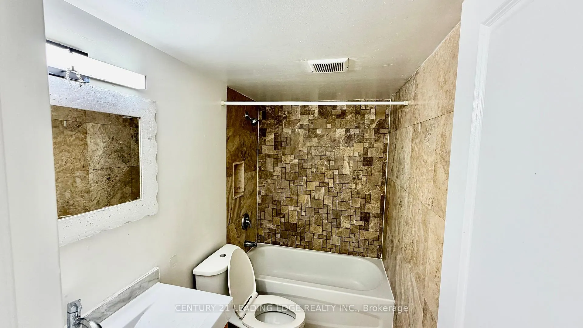 Photo 11 of Unit 509, 20 Edgecliff Golfway, Toronto, Flemingdon Park — HOMEH