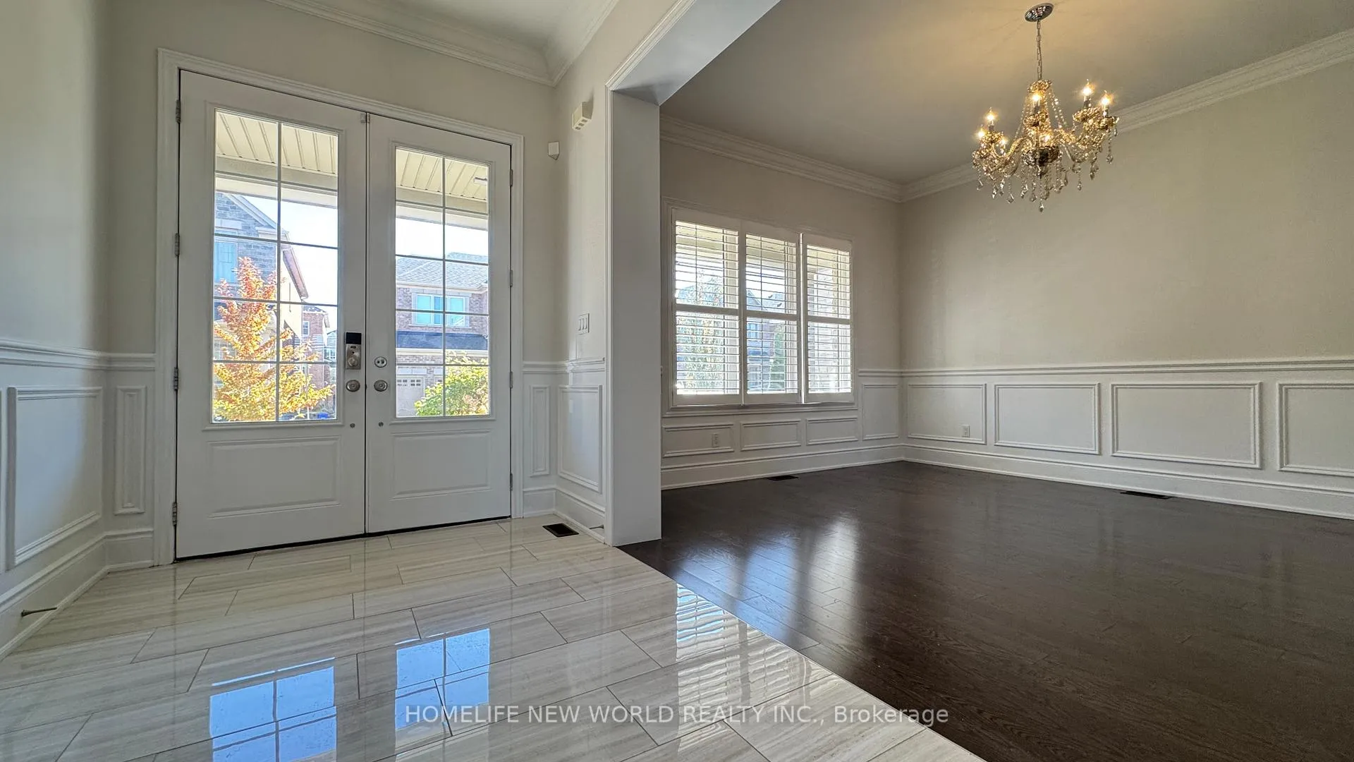 Photo 3 of 10 Ken Sinclair Crescent, Aurora, Aurora Estates — HOMEH