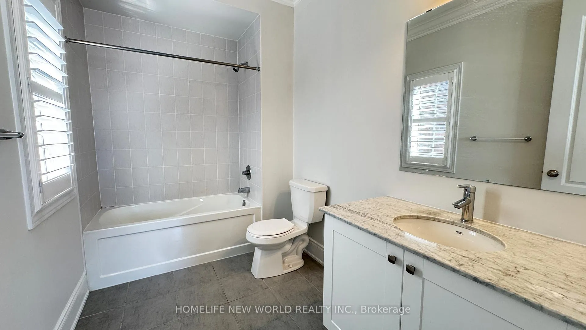 Photo 19 of 10 Ken Sinclair Crescent, Aurora, Aurora Estates — HOMEH