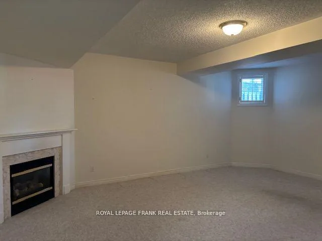 Photo 21 of 40 Kimberly Drive, Whitby, Brooklin — HOMEH