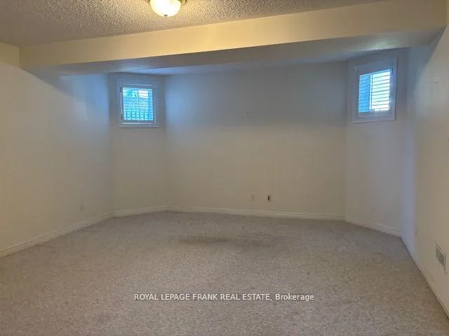 Photo 22 of 40 Kimberly Drive, Whitby, Brooklin — HOMEH
