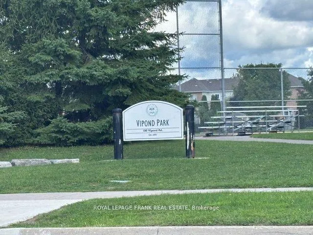 Photo 33 of 40 Kimberly Drive, Whitby, Brooklin — HOMEH