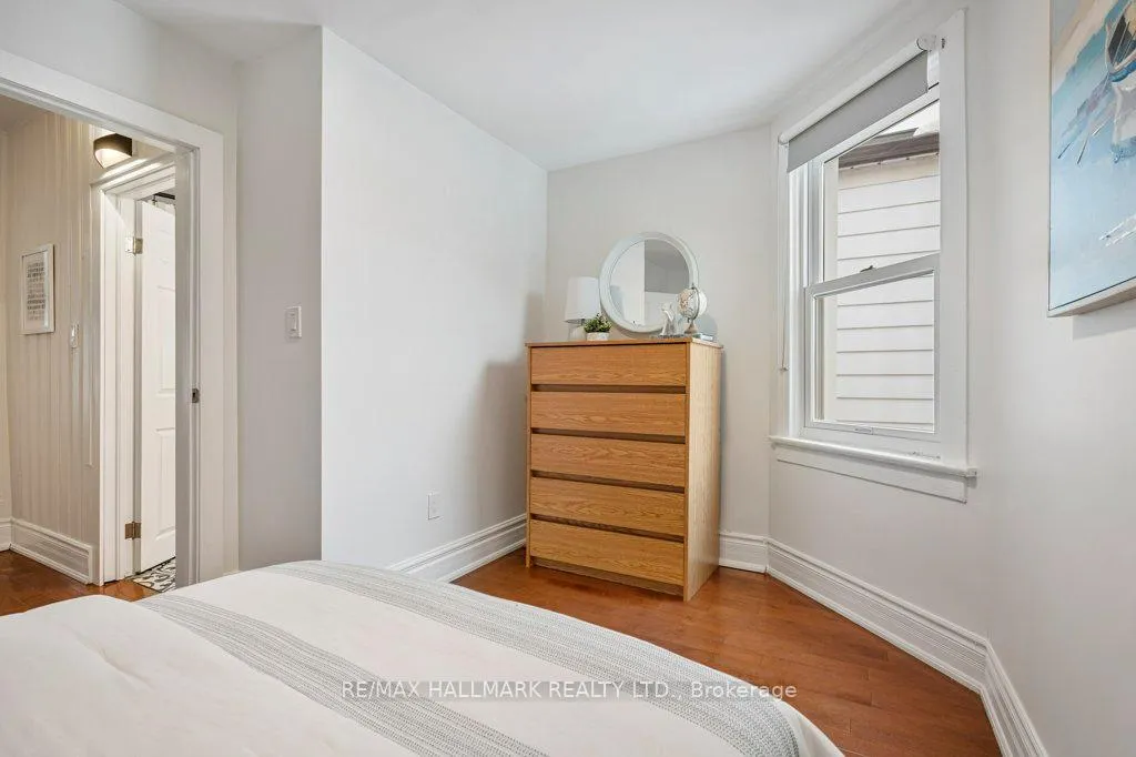 Photo 20 of 203 Oakcrest Avenue, Toronto, East End-Danforth — HOMEH
