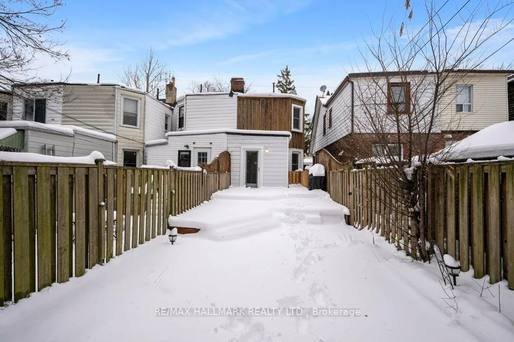 Photo 30 of 203 Oakcrest Avenue, Toronto, East End-Danforth — HOMEH