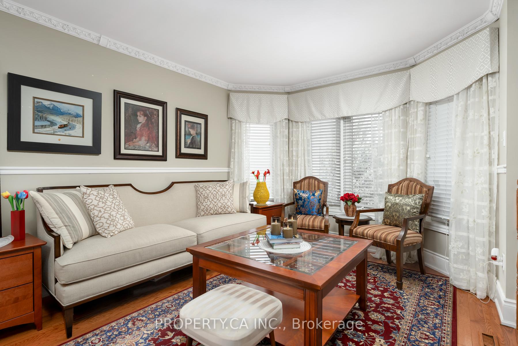 Photo 8 of 12 Suncrest Drive, Brampton, Brampton West — HOMEH