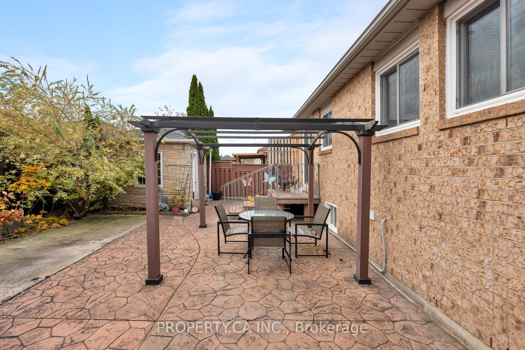 Photo 46 of 12 Suncrest Drive, Brampton, Brampton West — HOMEH