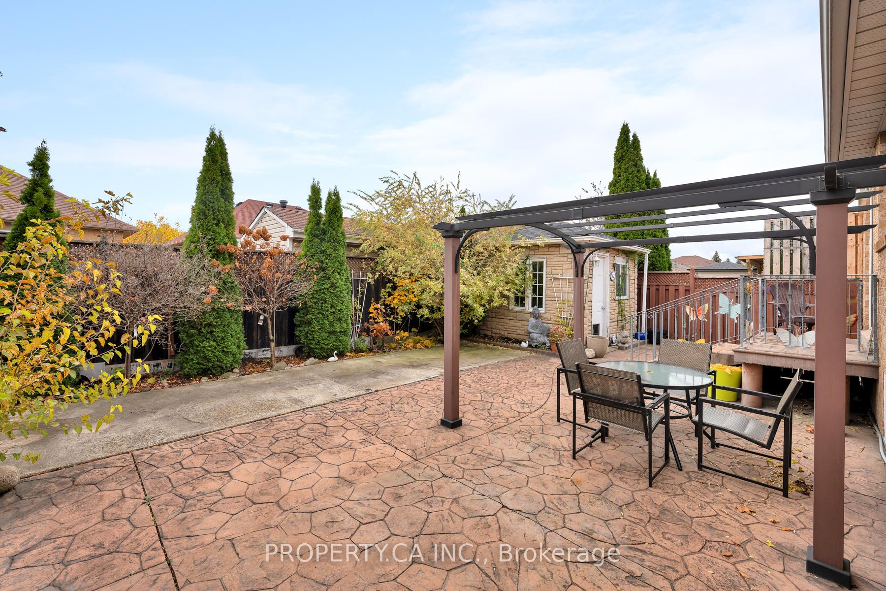 Photo 47 of 12 Suncrest Drive, Brampton, Brampton West — HOMEH