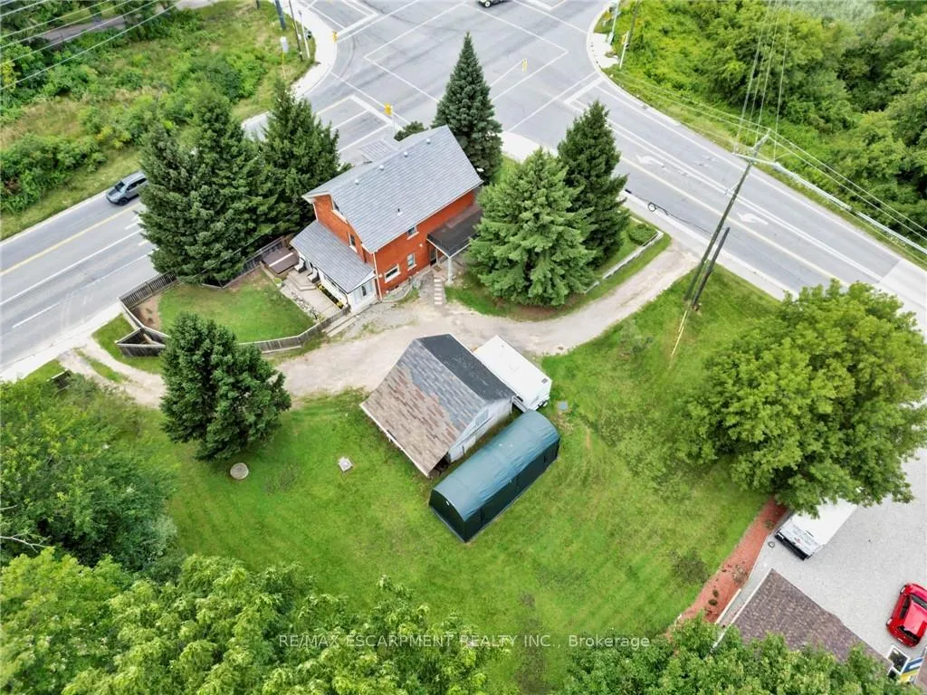 Photo 3 of 2038 Governors Road, Hamilton, Ancaster — HOMEH
