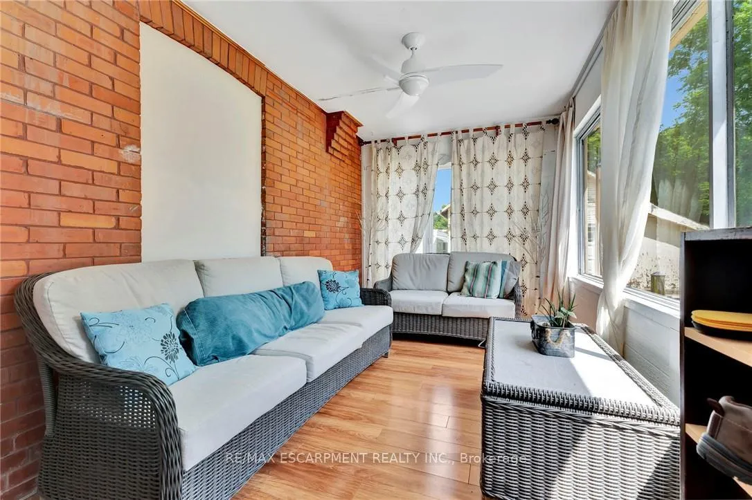 Photo 7 of 2038 Governors Road, Hamilton, Ancaster — HOMEH