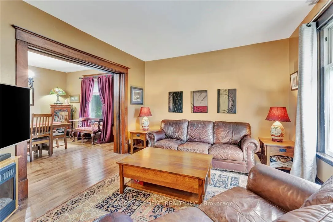 Photo 16 of 2038 Governors Road, Hamilton, Ancaster — HOMEH
