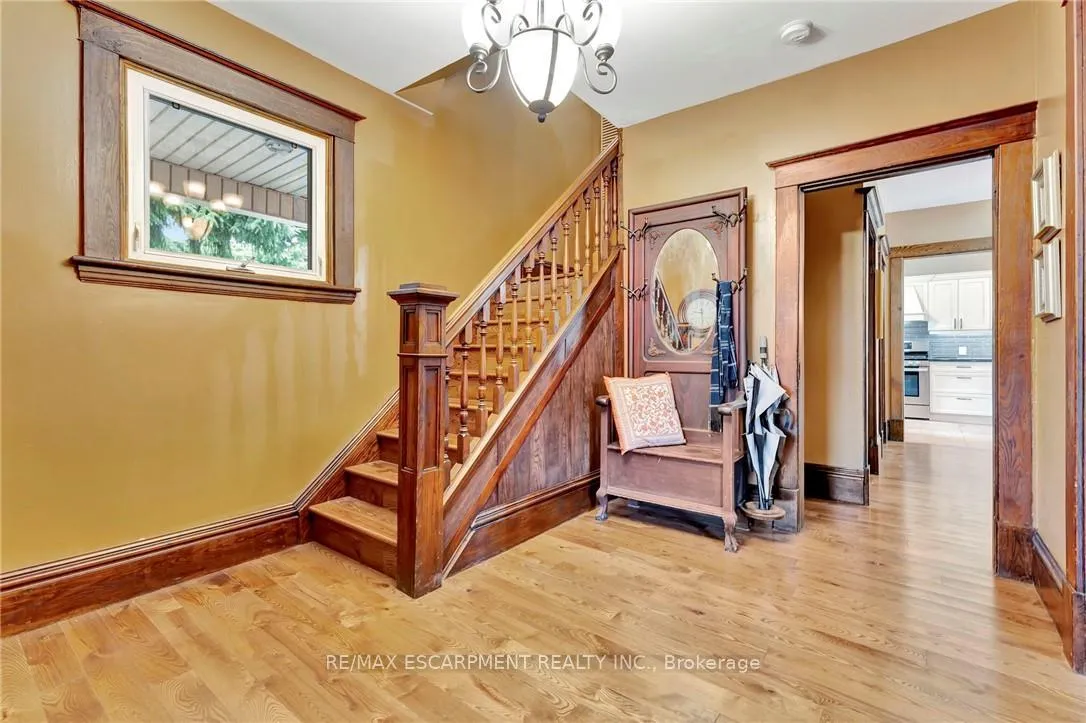 Photo 19 of 2038 Governors Road, Hamilton, Ancaster — HOMEH