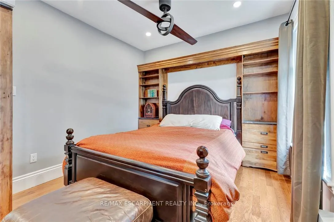 Photo 21 of 2038 Governors Road, Hamilton, Ancaster — HOMEH