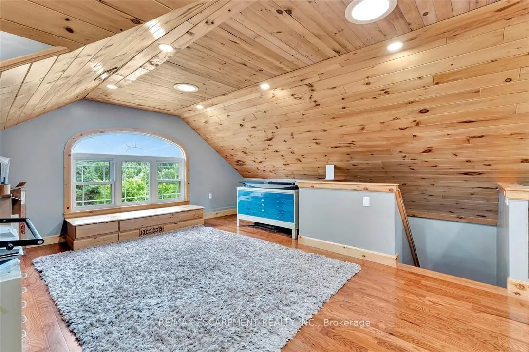 Photo 27 of 2038 Governors Road, Hamilton, Ancaster — HOMEH