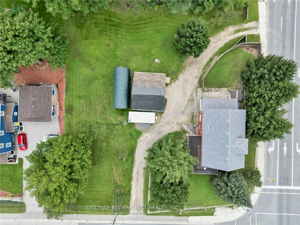 Photo 33 of 2038 Governors Road, Hamilton, Ancaster — HOMEH