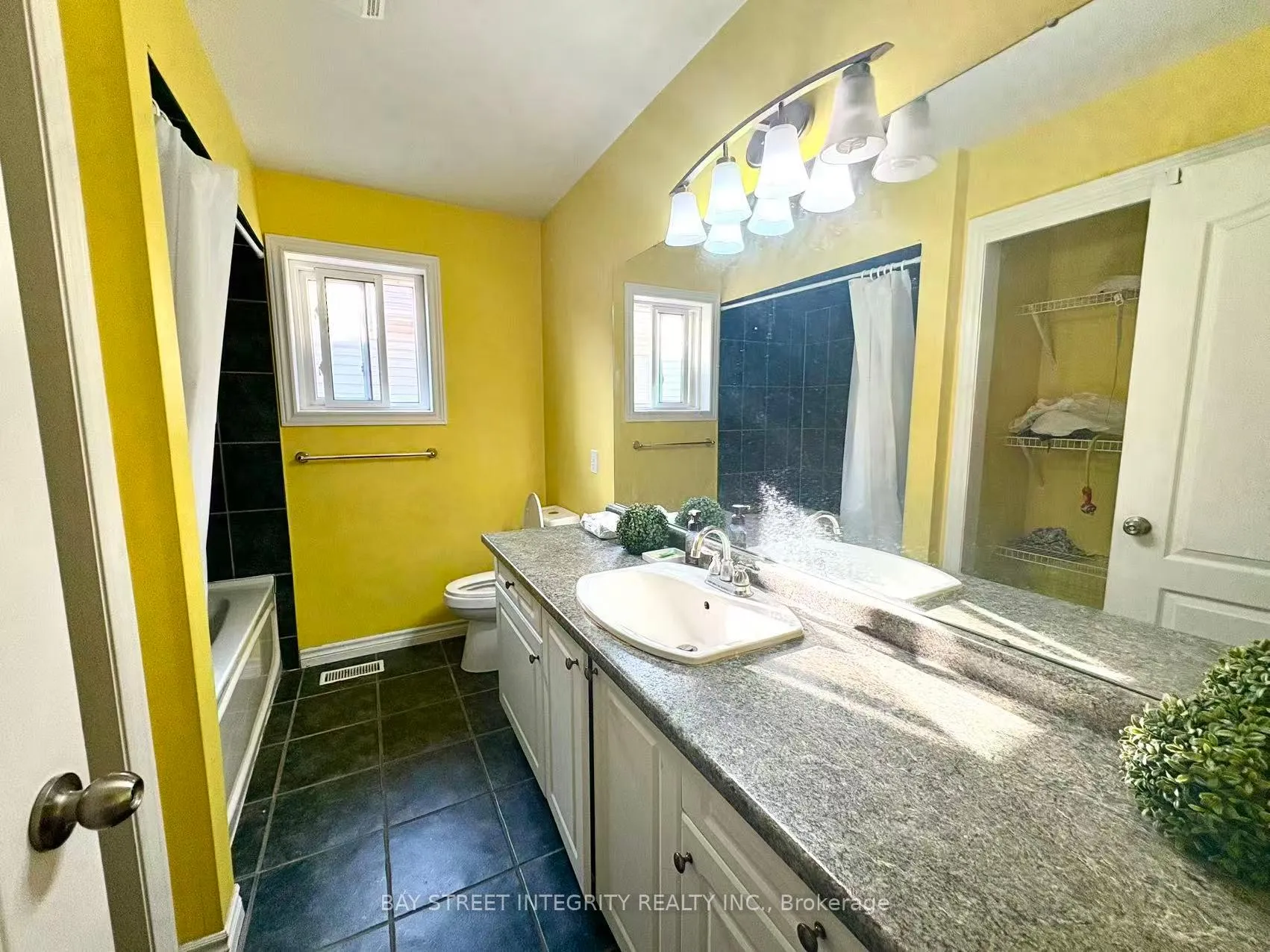 Photo 12 of 62 Briarose Place, Hamilton, Mountview — HOMEH