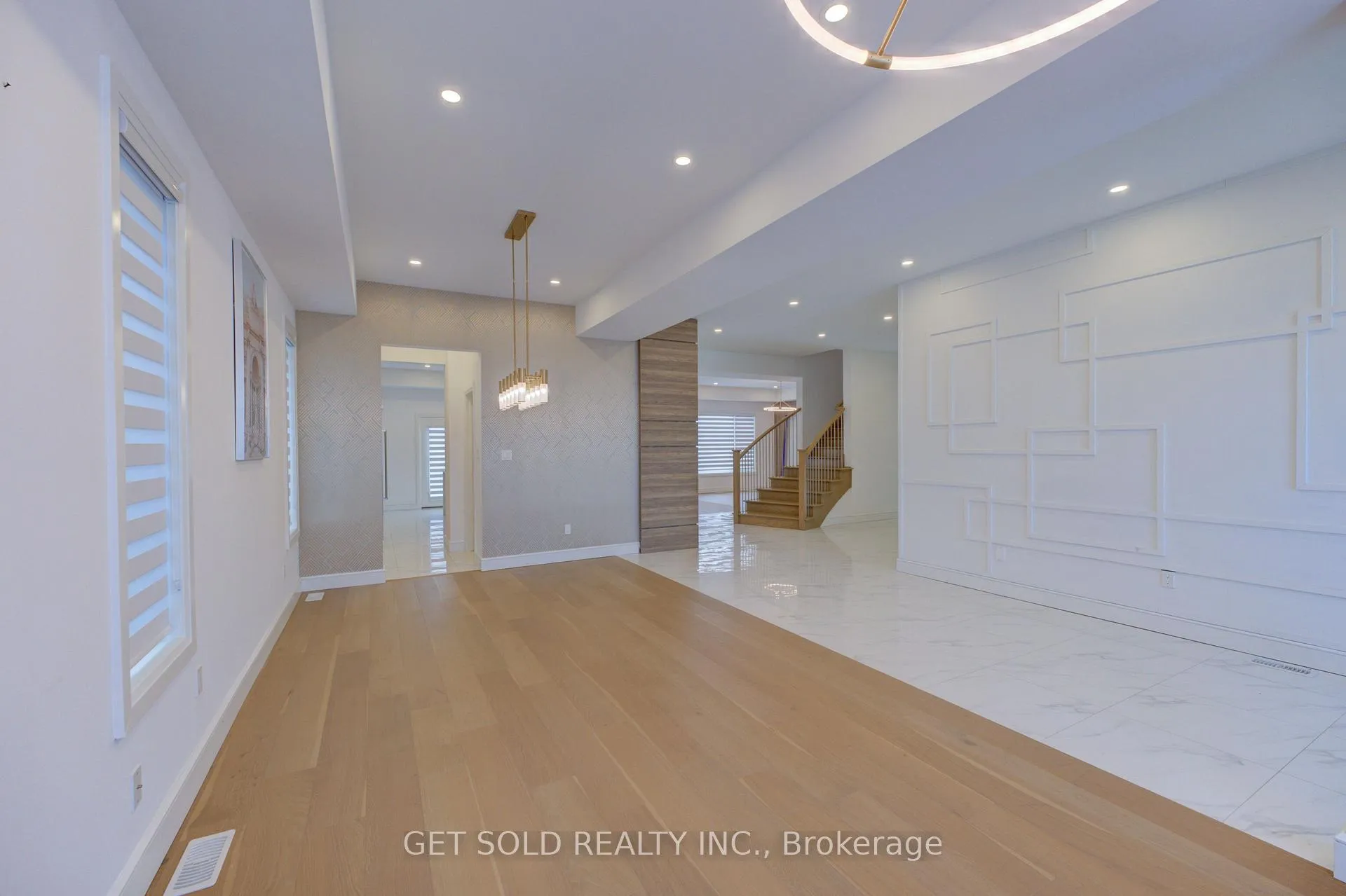 Photo 7 of 166 Concession Street, Hamilton, Centremount — HOMEH