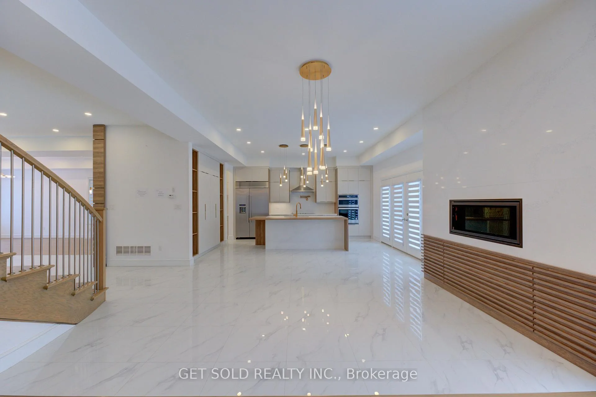 Photo 10 of 166 Concession Street, Hamilton, Centremount — HOMEH
