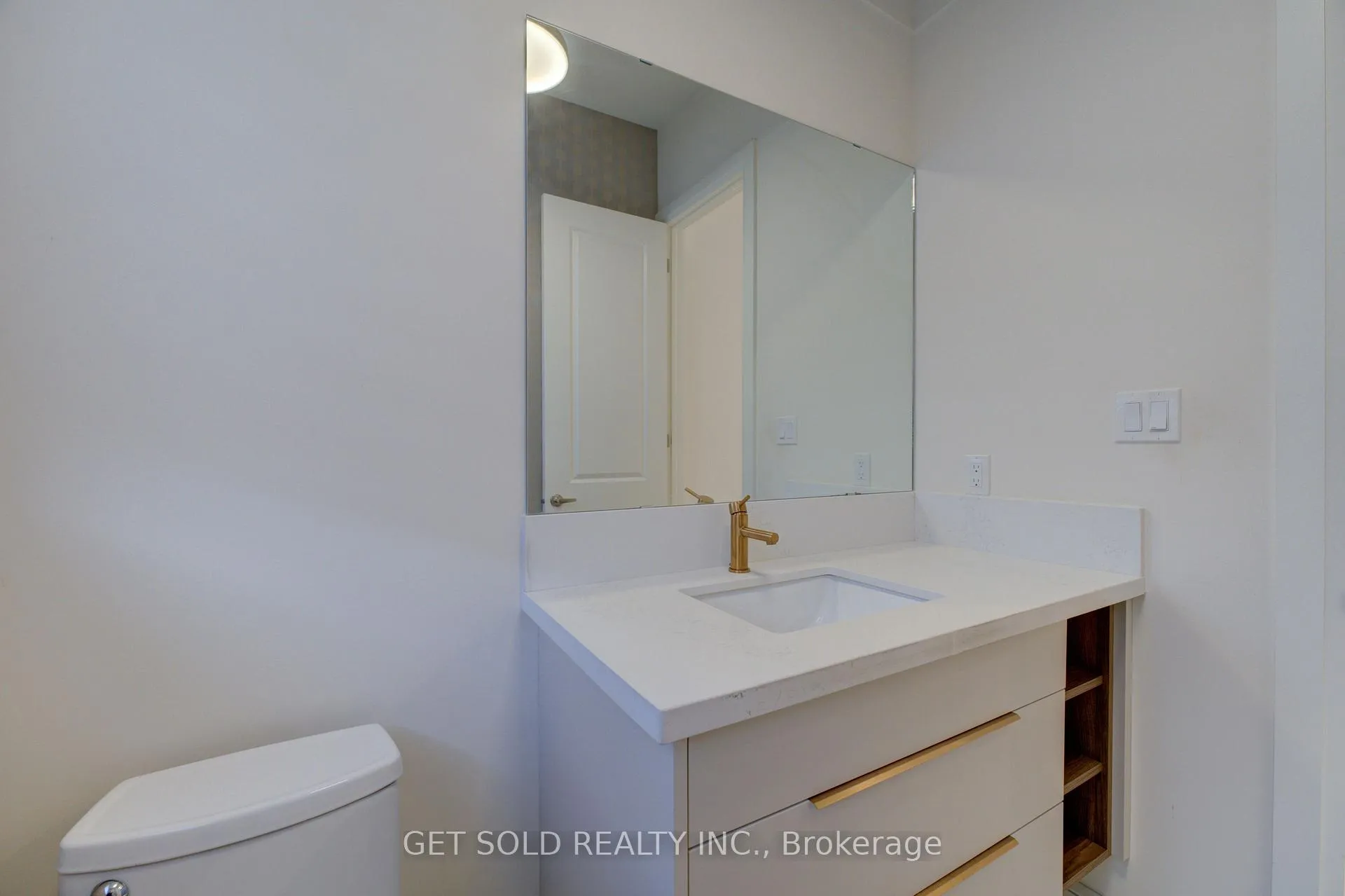 Photo 19 of 166 Concession Street, Hamilton, Centremount — HOMEH