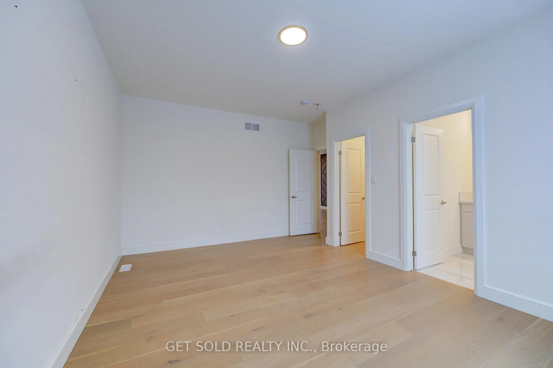Photo 42 of 166 Concession Street, Hamilton, Centremount — HOMEH