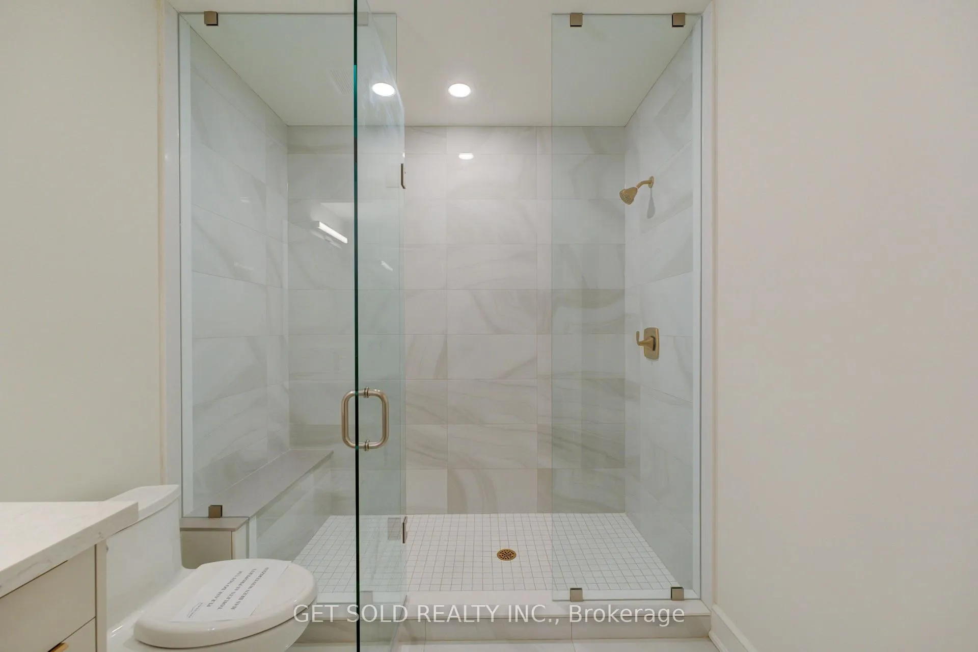 Photo 48 of 166 Concession Street, Hamilton, Centremount — HOMEH
