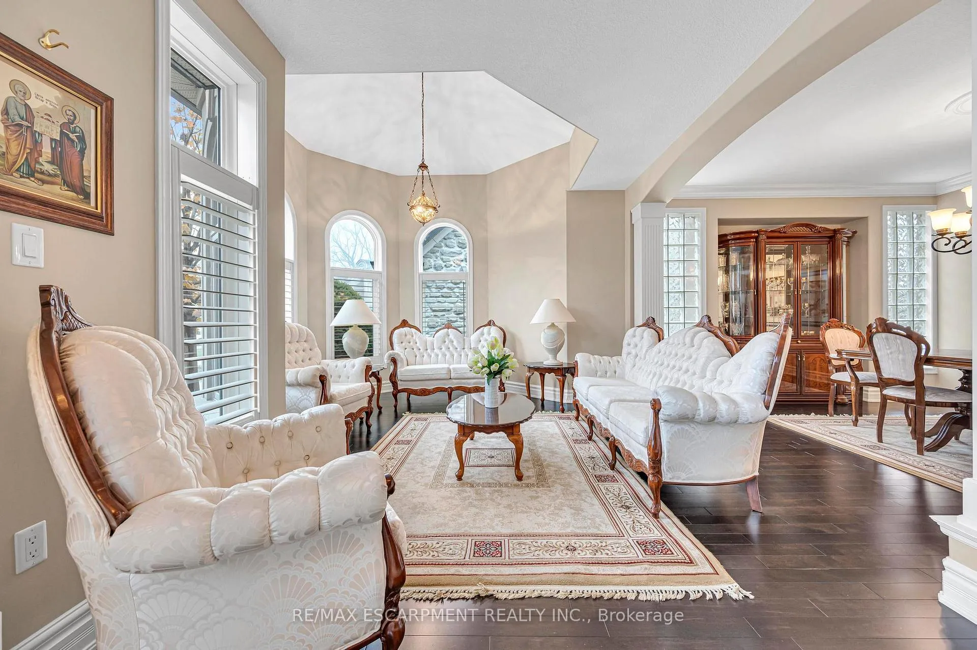 Photo 12 of 15 Silver Maple Drive, Hamilton, Ancaster — HOMEH