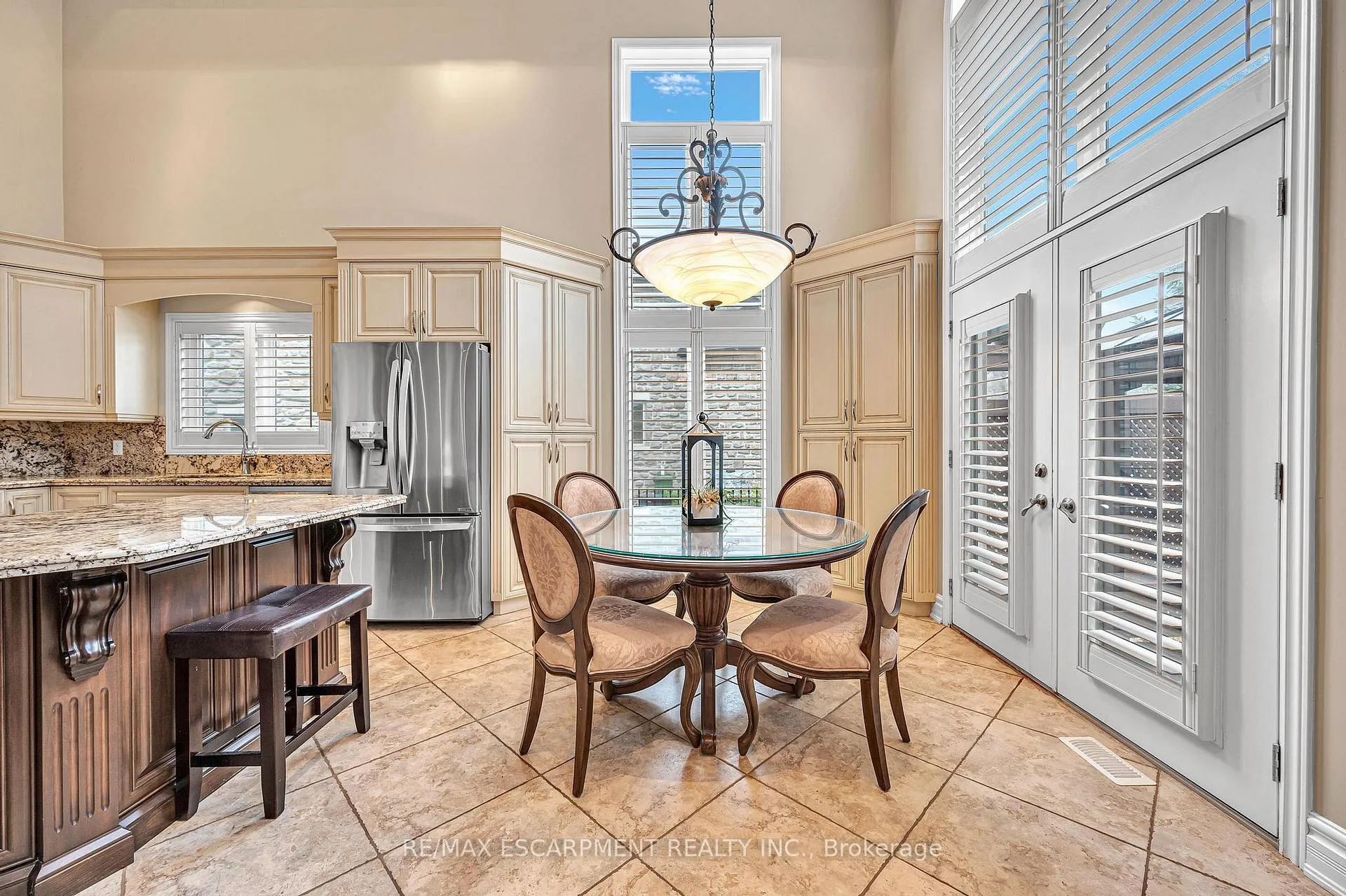 Photo 21 of 15 Silver Maple Drive, Hamilton, Ancaster — HOMEH