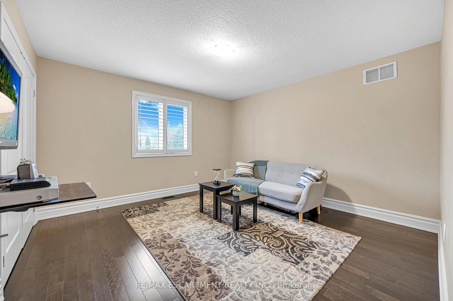 Photo 33 of 15 Silver Maple Drive, Hamilton, Ancaster — HOMEH