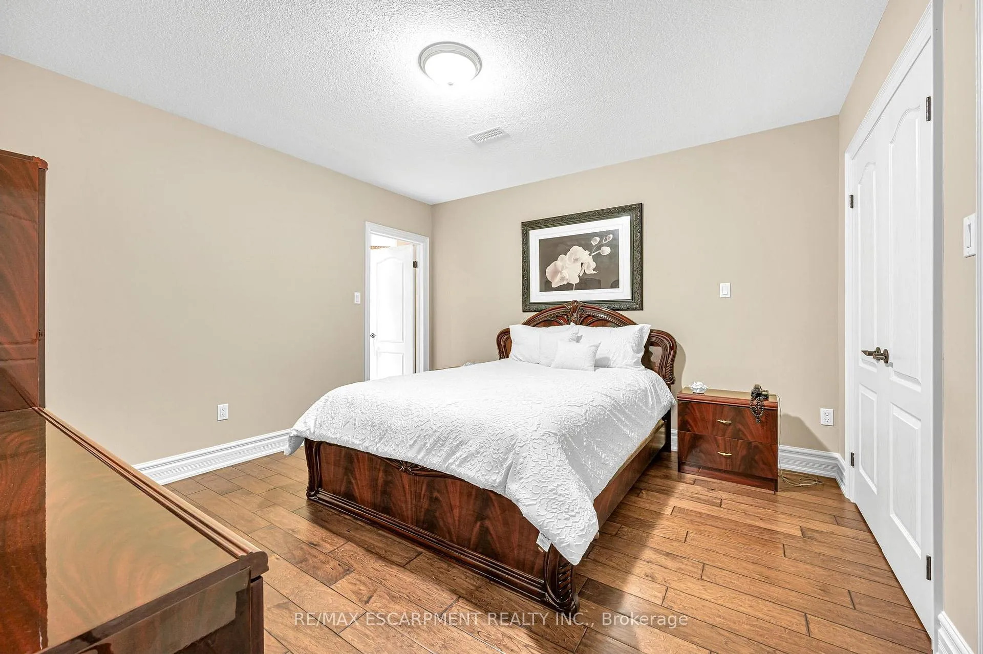 Photo 40 of 15 Silver Maple Drive, Hamilton, Ancaster — HOMEH