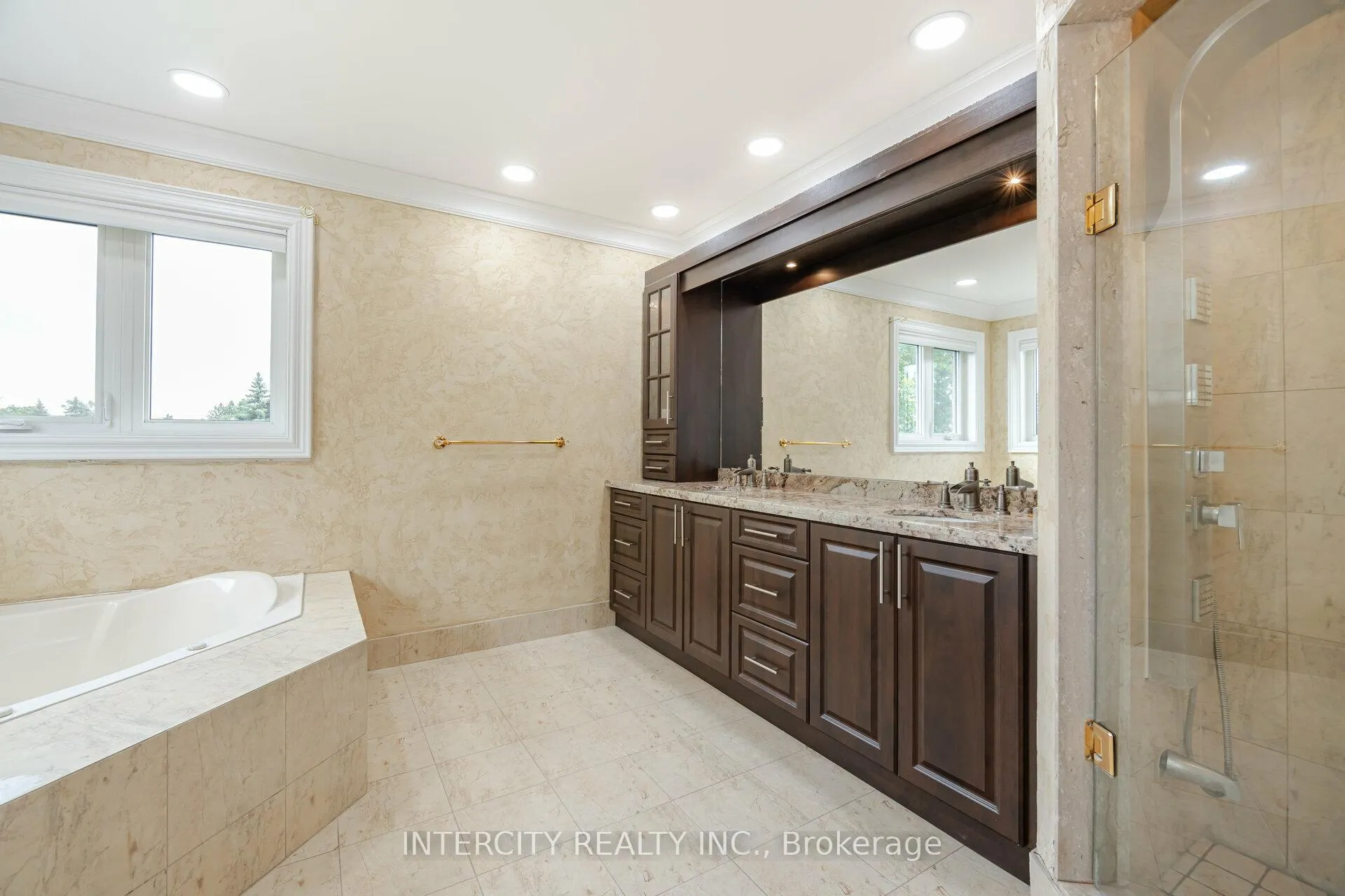 Photo 23 of 38 Corner Ridge Road, Aurora, Aurora Highlands — HOMEH