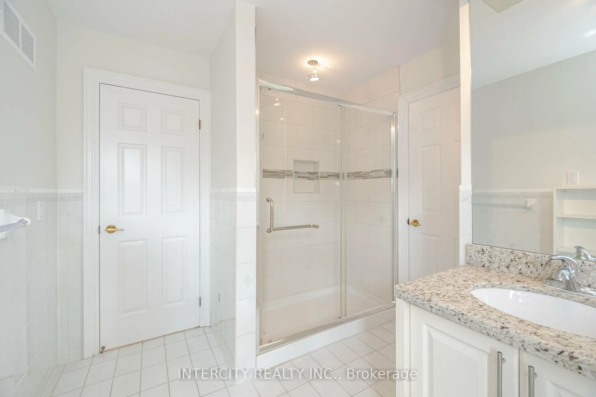 Photo 28 of 38 Corner Ridge Road, Aurora, Aurora Highlands — HOMEH