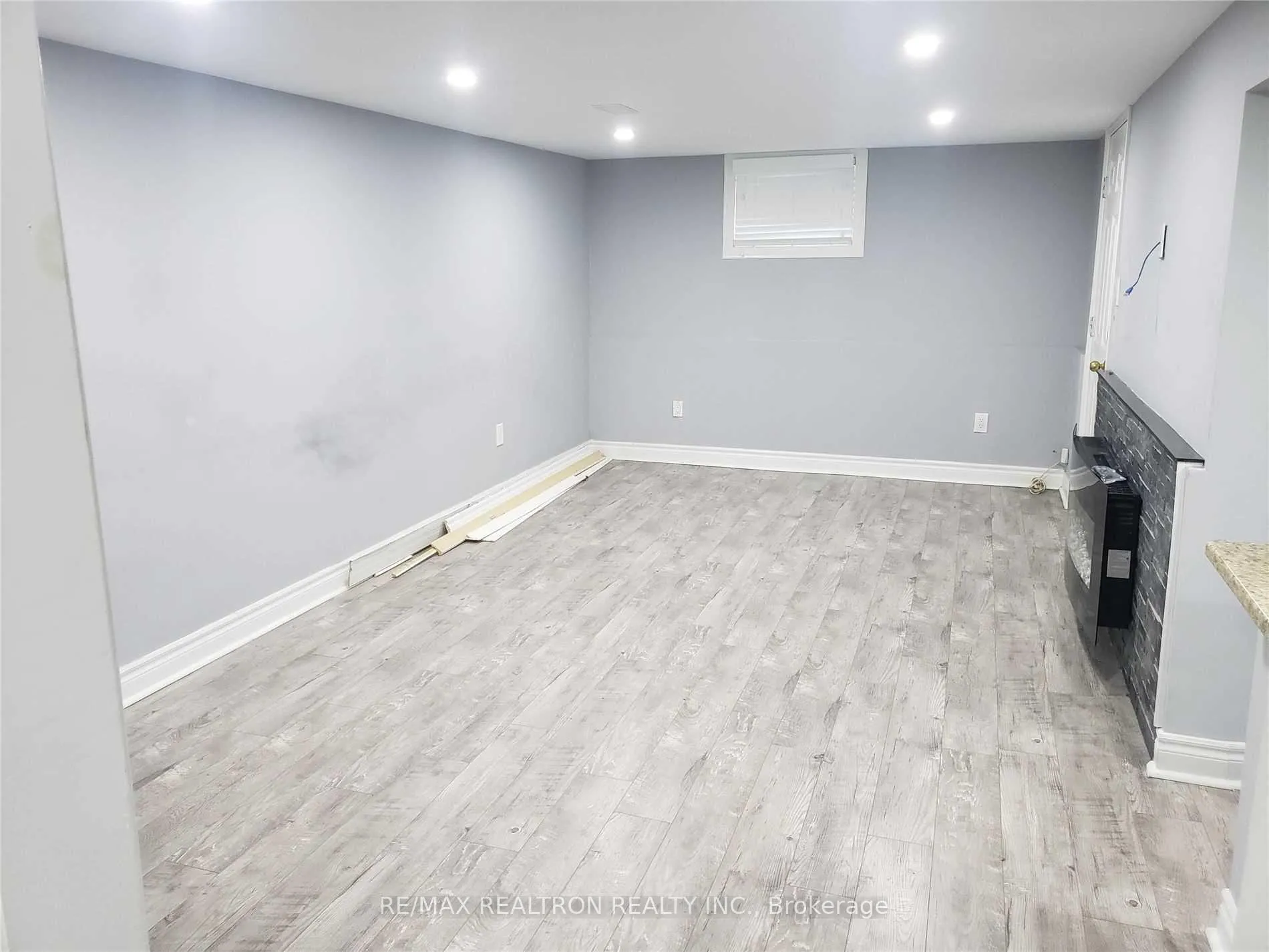 Photo 5 of Unit Lower, 855 Miriam Road, Pickering, Bay Ridges — HOMEH